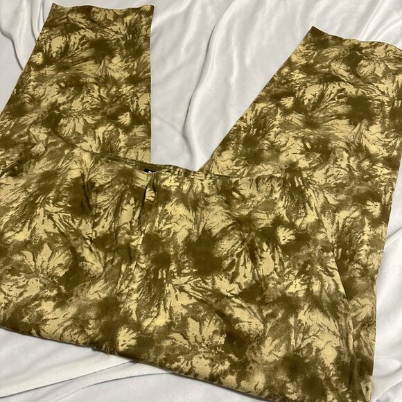 LOT: INC Stretch Woman Side Zip Entry Stretch Pants Green, 2pc - Picture 9 of 12